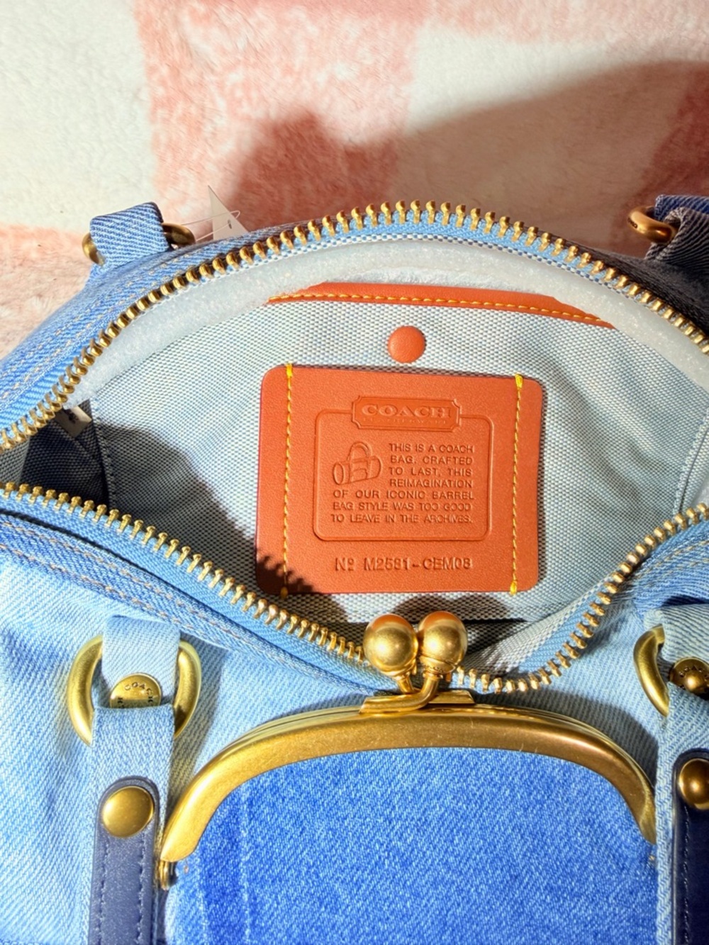 COACH Denim Kisslock Barrel bag 28 in gold hardware NWT - Picture 11 of 12